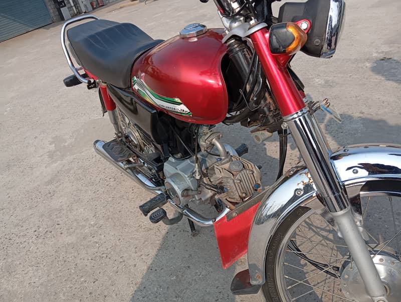 Honda CD 70 2022 2