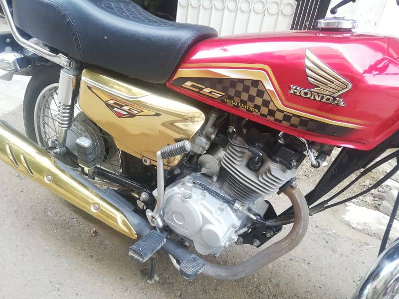 Honda CG-125 S Gold 4