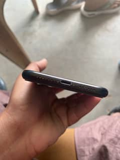 iPhone XR non pta factory unlock 10/9 condition