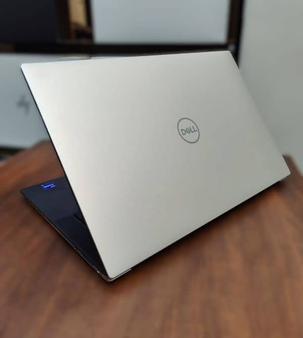 Dell Xps 15 9510 i7 11th Gen 4GB Graphic 512gb Ssd 16gb Ram 6