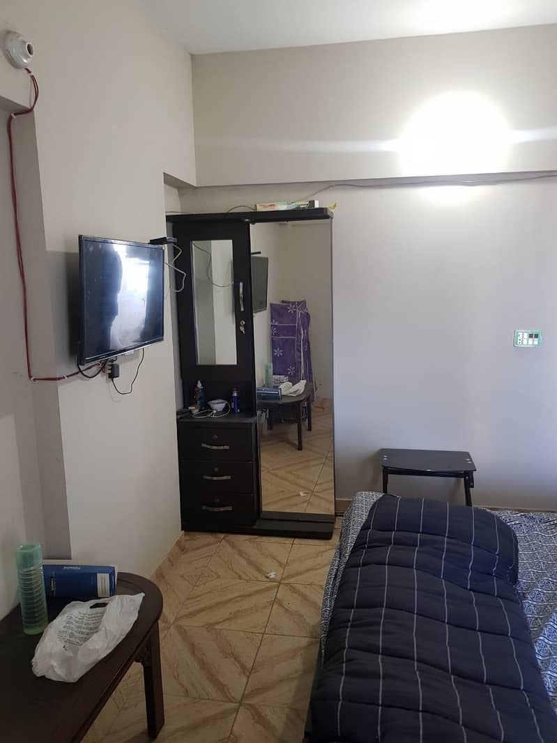 2 Bed lounge For Rent Diamon Residency 3