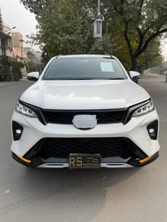 Toyota Fortuner Legender 2022