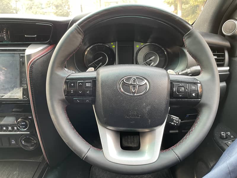 Toyota Fortuner Legender 2022 7