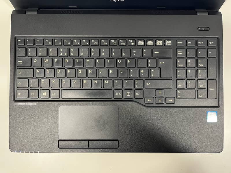 Fujitsu Lifebook A557 | Core i5 7th Gen 4