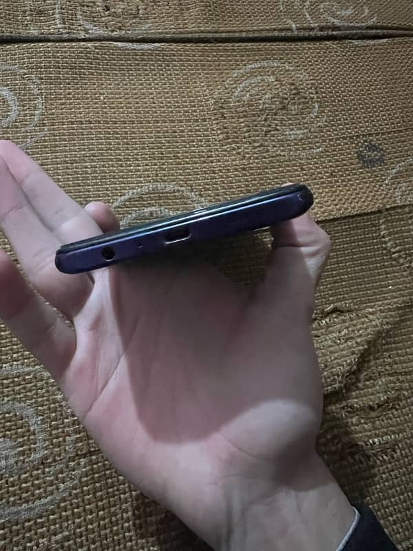 oppo f11 pro 6/128 pop up camera 4