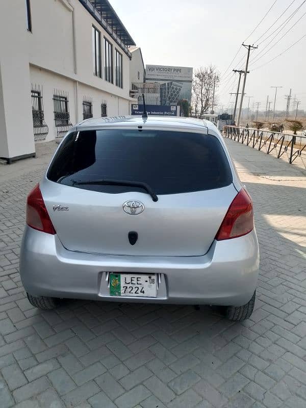 Toyota Vitz 2005 4