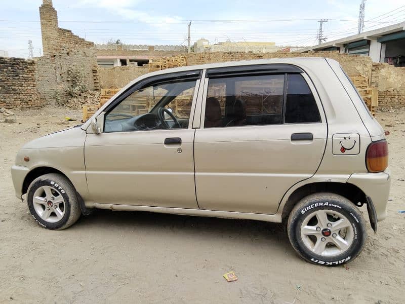 Daihatsu Cuore 2007 1