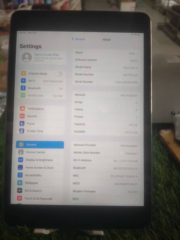 ipad mini 4 10 by 9 condition 4gb ram 64 gb rom all ok 0