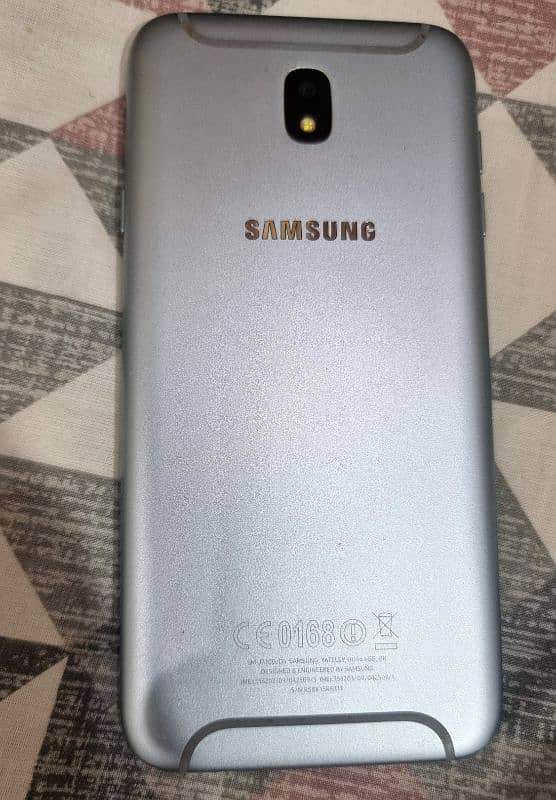 Samsung J7 Pro (3GB/32GB) – Only Rs. 12,000! 4