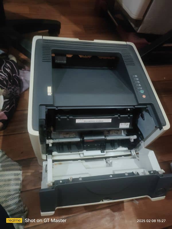 HP Laser Jet P2015n 1