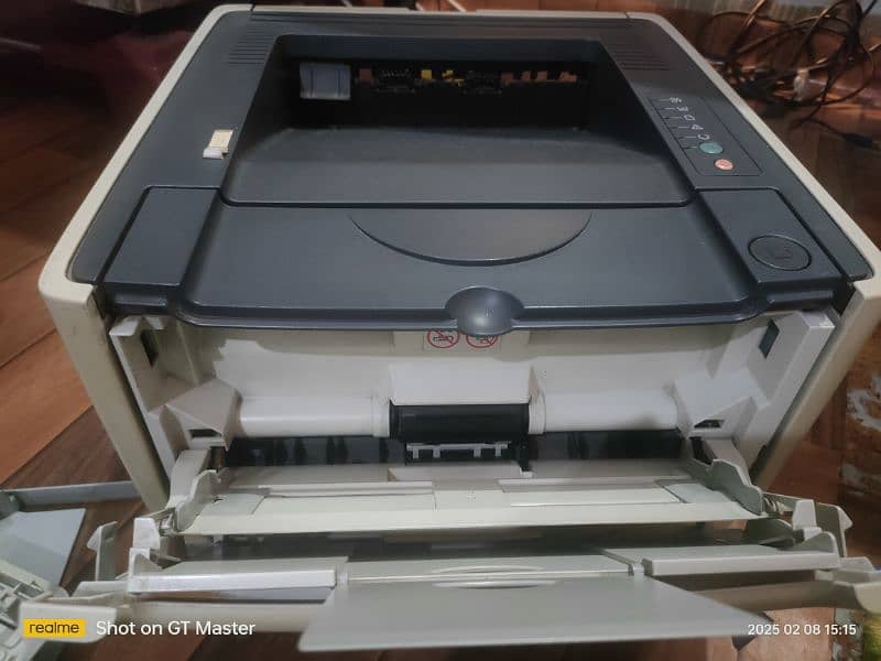 HP Laser Jet P2015n 3