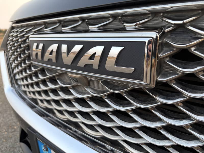 Haval Jolion 2023 |Total Geniune|Under Warranty |Bumper to Bumper 12