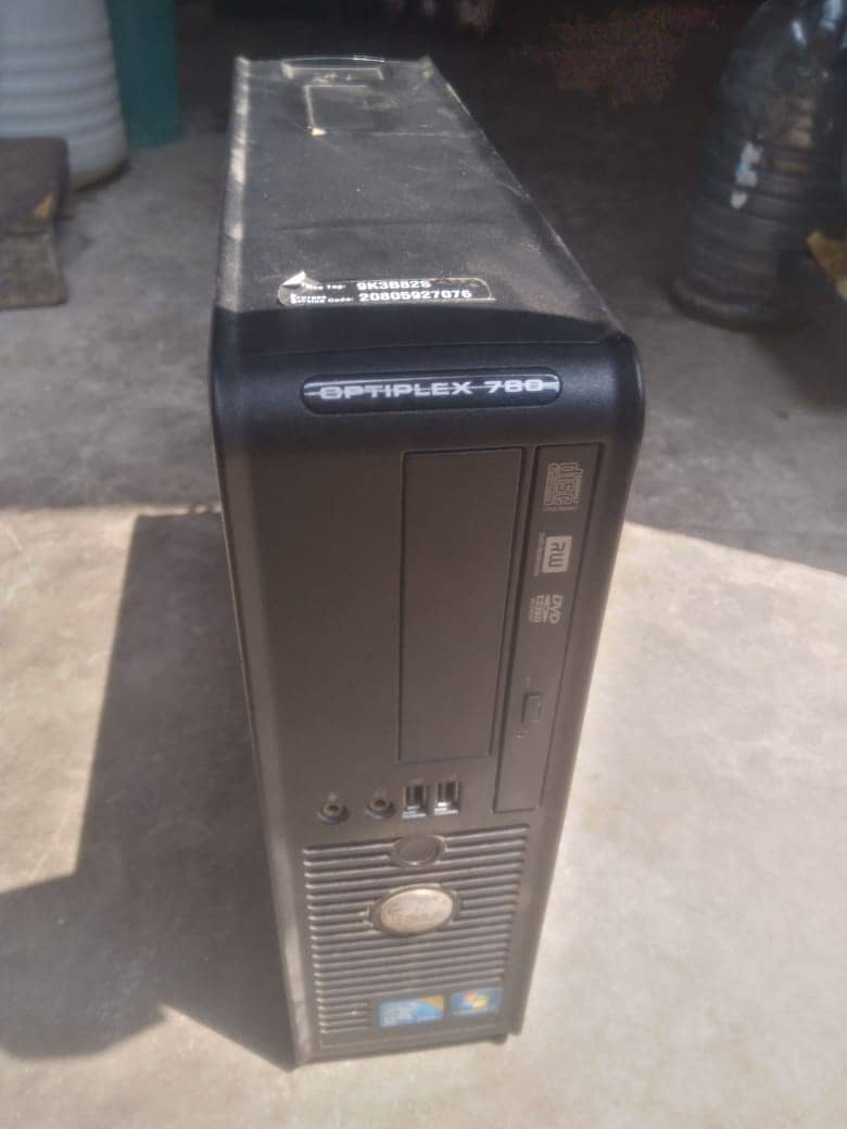 DELL OPTIPLEX 780 1