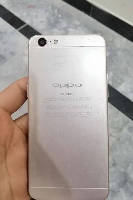 Oppo A57 1