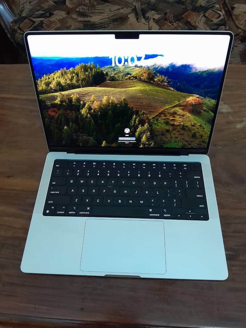 MACBOOK PRO M1 2021 16 GB / 512 GB 1