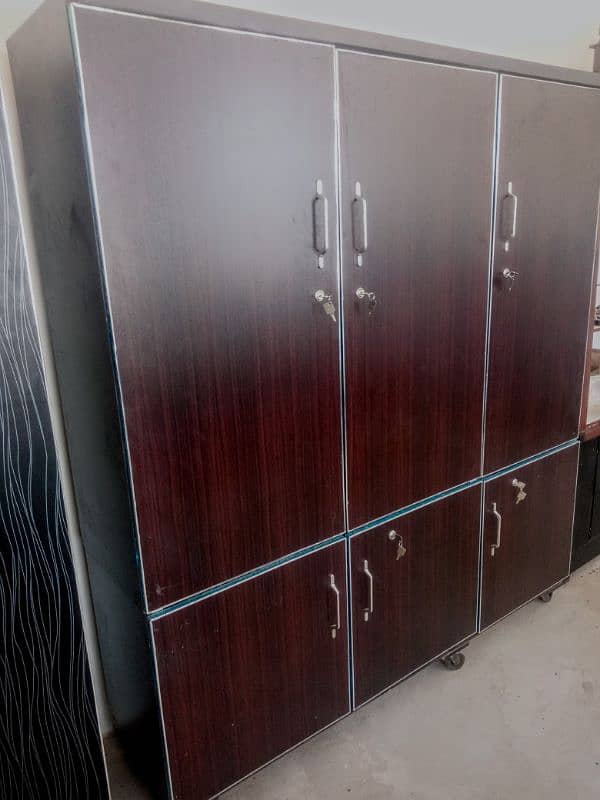 new 3 door safe almari/ wardrobe/ clothing almari 1