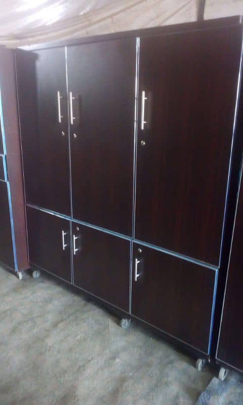 new 3 door safe almari/ wardrobe/ clothing almari 5