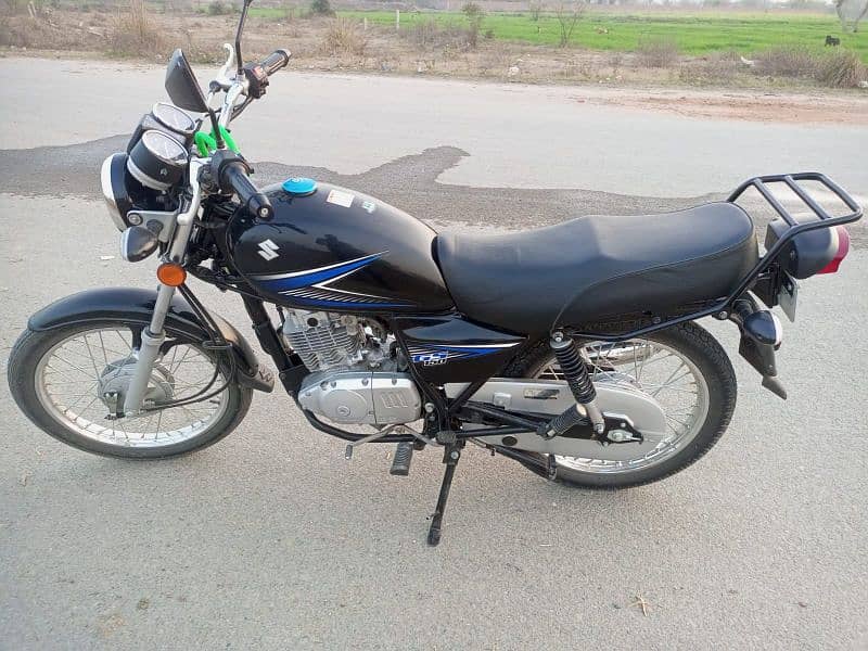 Suzuki GS150 1