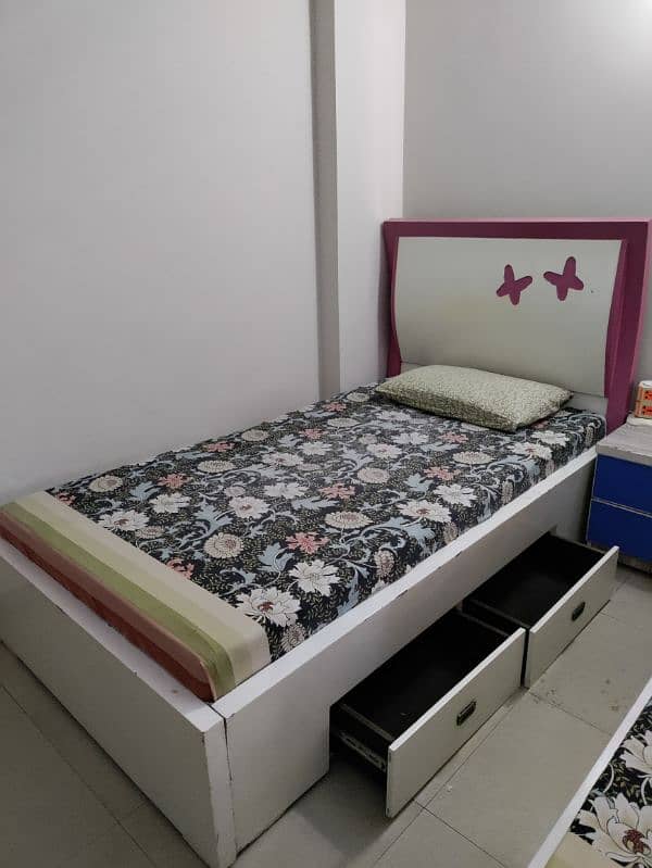 Pink Single Bed (Girls) 0