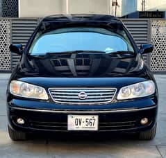 Nissan Sunny 2010