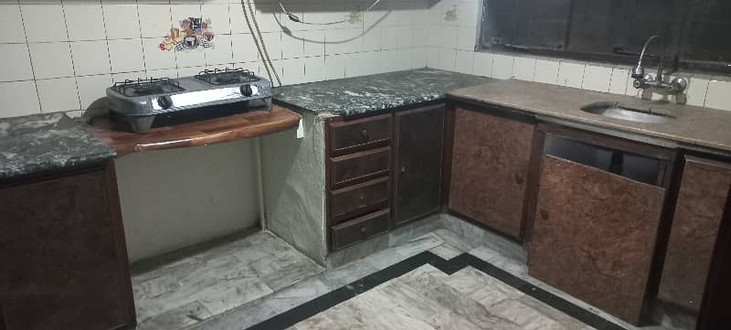 uper portion available for rent in umer block allama iqbal town lahore 0