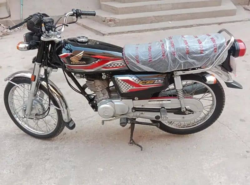 Honda 125 2024 10/10 condition urgent sell hai 11