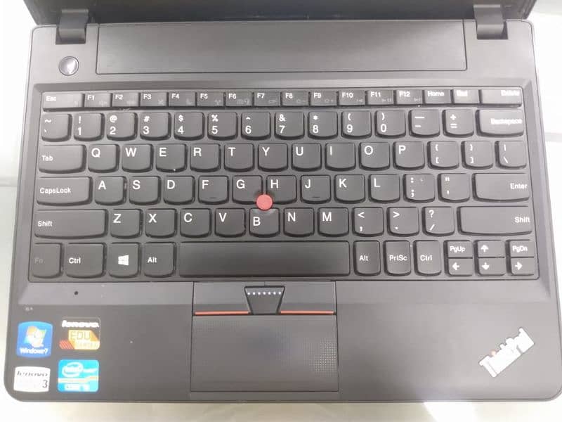 Lenovo Thinkpad Model X131e Core i3 3th Gen 1