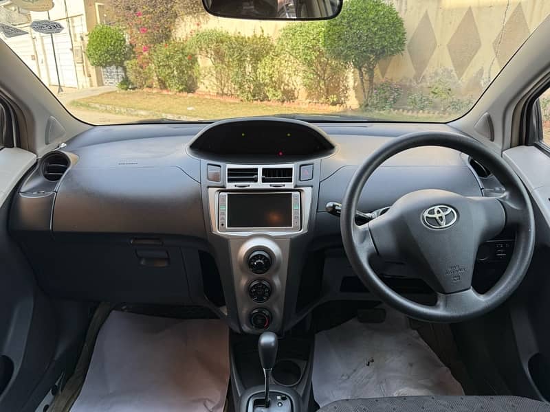 Toyota Vitz 2008 6