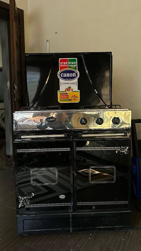 27" Size, 3 Burners, Metal Cover, Double Door, Enameled Grill. 3