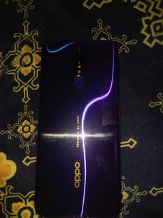 Oppo F11 Condition good just panel broken