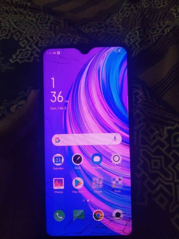 Oppo F11 Condition good just panel broken 3