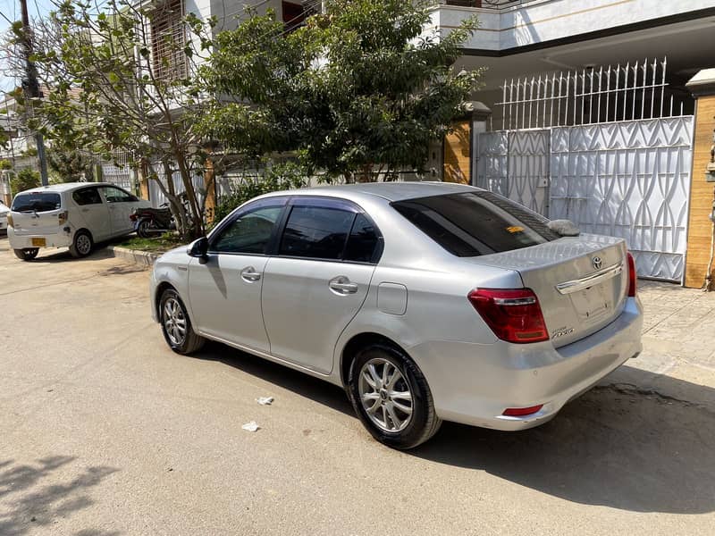 Toyota Corolla Axio 2019 9