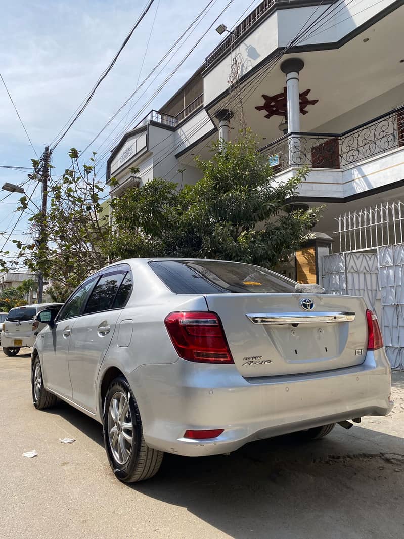 Toyota Corolla Axio 2019 12