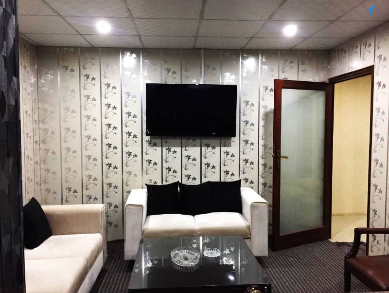 1800 Sq Feet Fully Furnished Office Original Pictures Reasonable Rent On Main Boulevard Gulberg For Rent 13