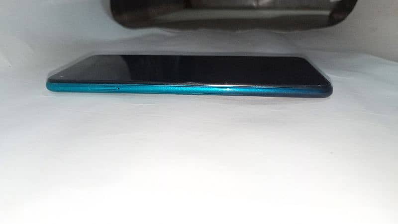 Infinix Hot 10 4/64 8