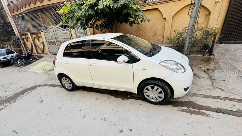 Toyota Vitz 2010 2