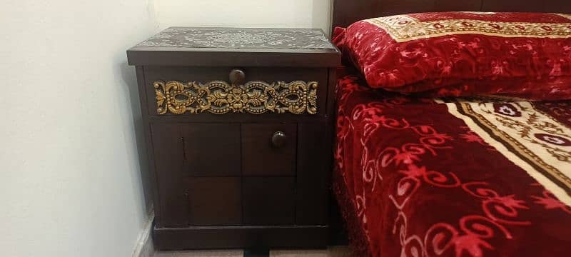 Bed With Side Tables and Dressing Table 1