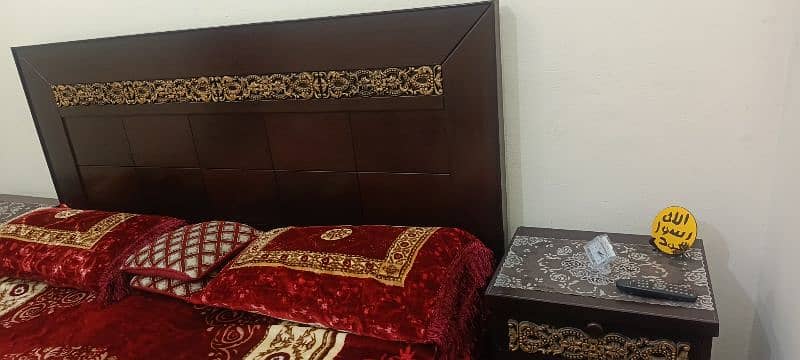 Bed With Side Tables and Dressing Table 5