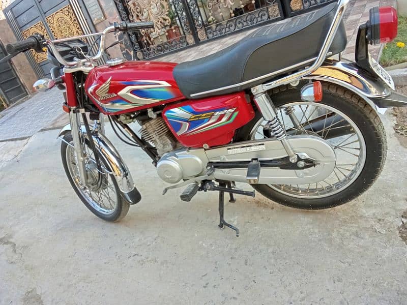 HONDA CG 125 2023 12