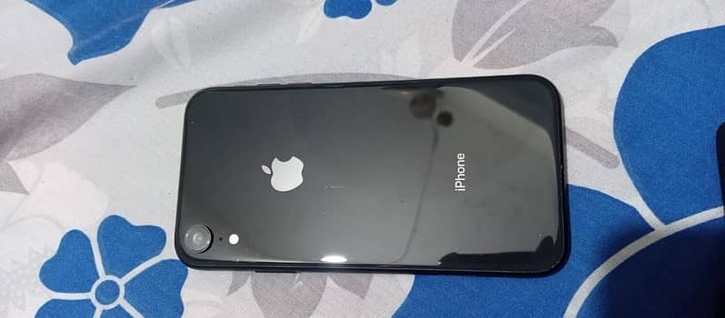 iPhone XR factory unlocked non pta 1