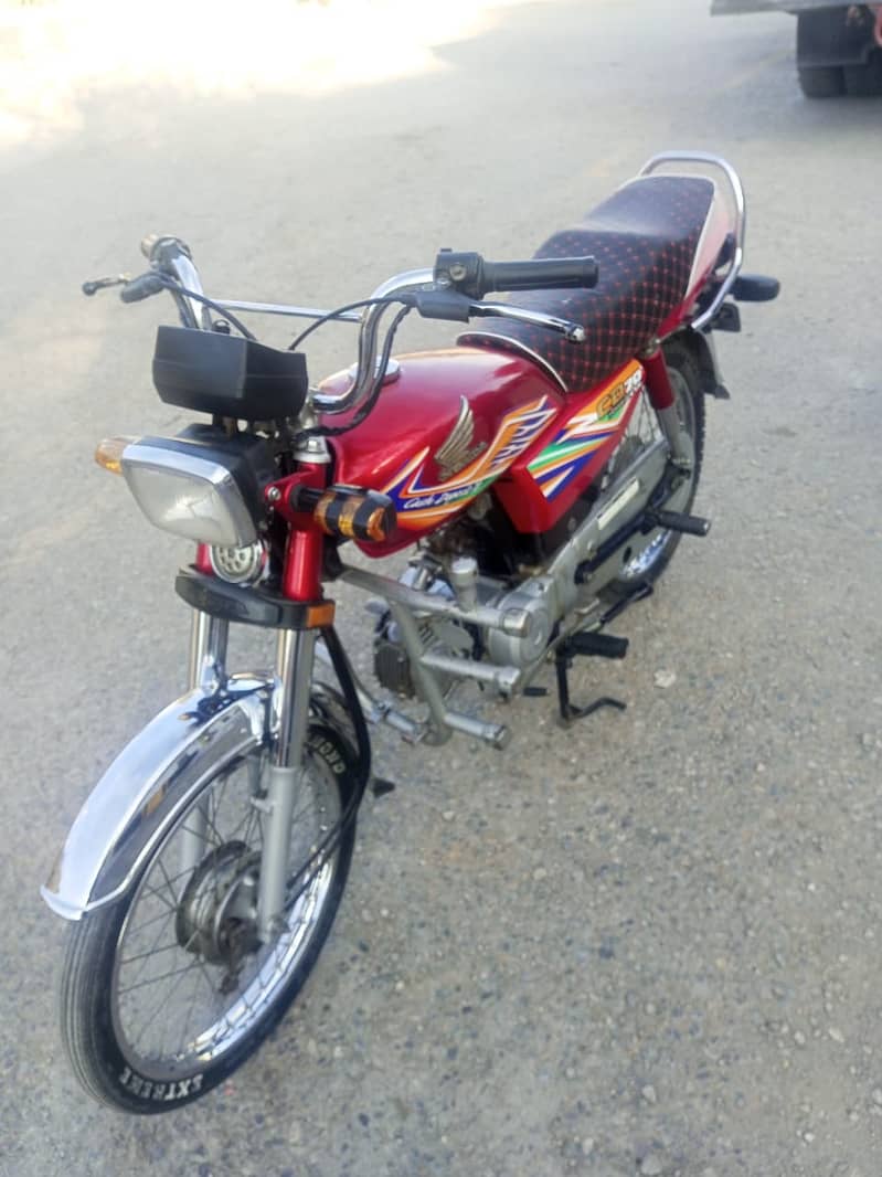 Honda CD 70 2020 5