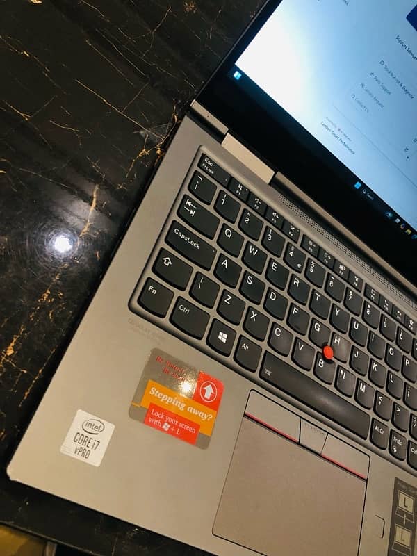 Lenovo X1 Yoga 360 Touch i7 10th Gen 16gb 256 SSd 17