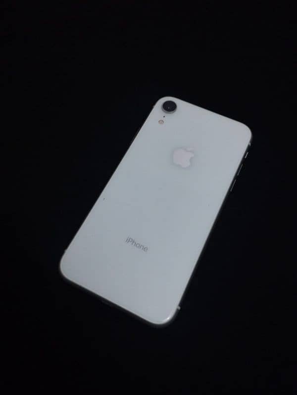 iphone xr 4