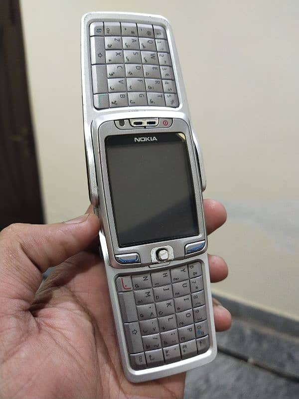 Nokia E90, E70, E60, 8600 Luna and 7500 Prism 3