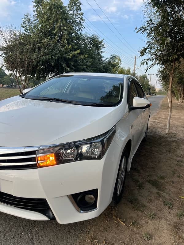 Toyota Altis Grande 2017 4