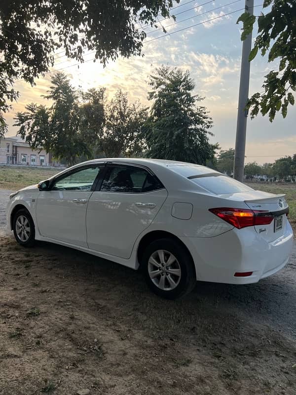 Toyota Altis Grande 2017 11