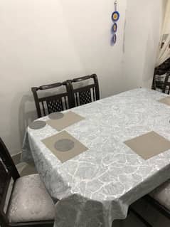 6 chairs Dining Table