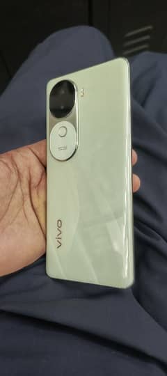 vivo v40e just 13 days used