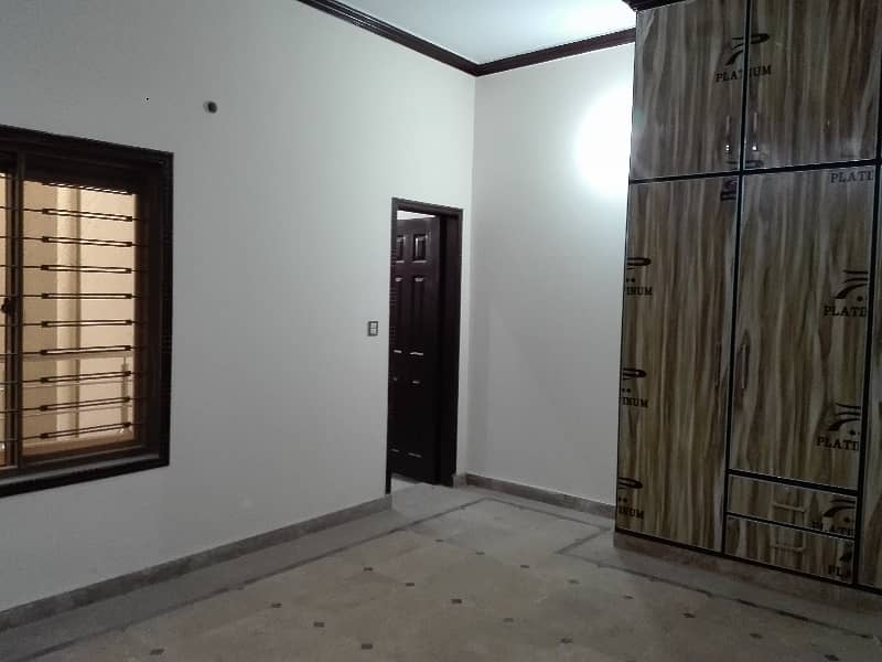 A 5 Marla Lower Portion In Marghzar Officers Colony Is On The Market For rent 3