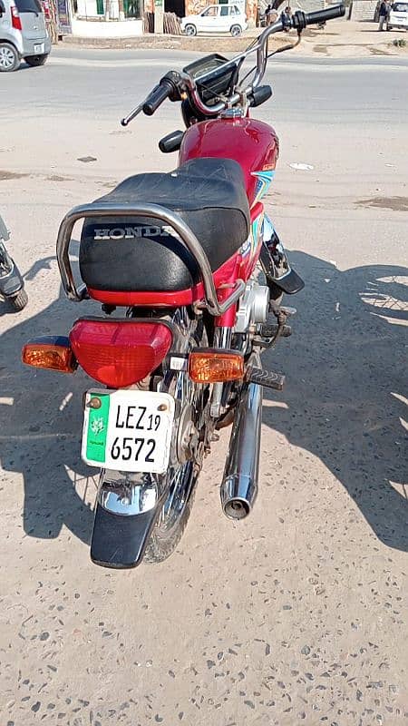 Honda CD 70 model 2019 Lahore number 2